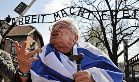На "Марш живых" в Освенциме вышли более 10 тысяч человек